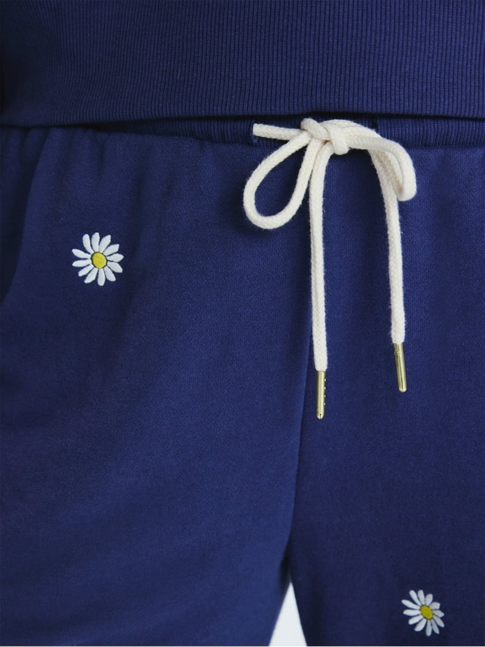 Free Assembly Women's Navy Daisy Embroidered Hoodie and Sweatpants 2pc Set - Picture 6 of 15